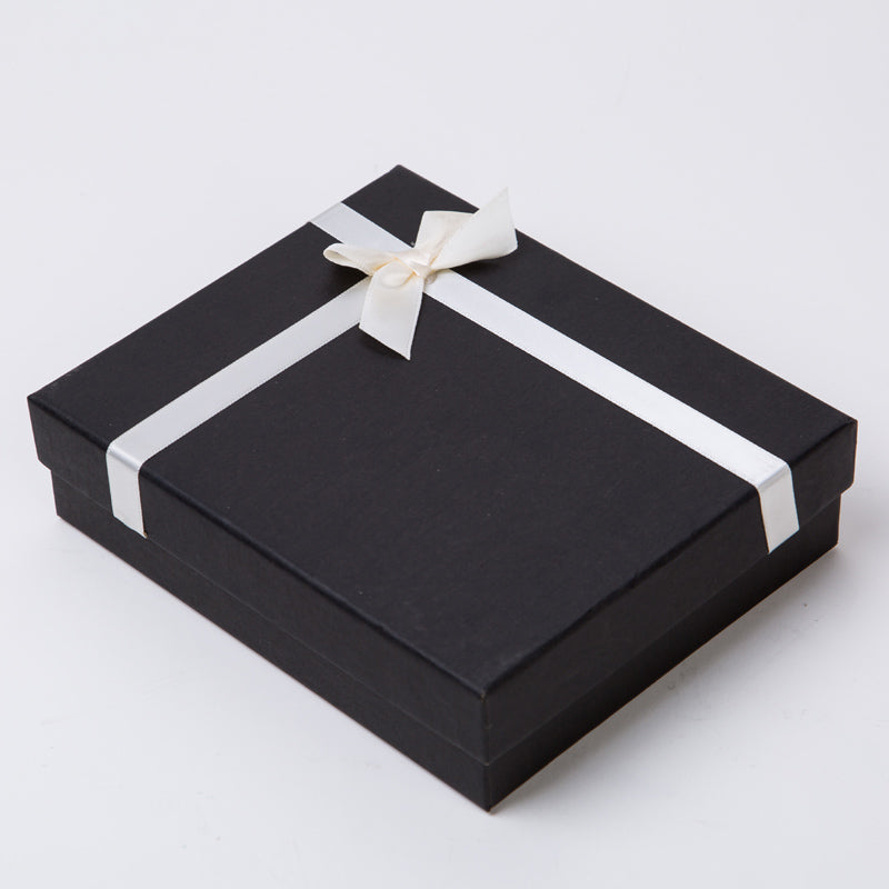 Personalized Black Flask Set | Groomsman gift