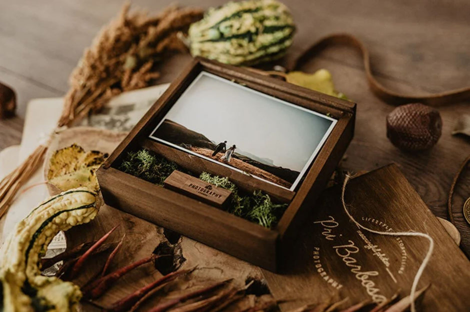 Wooden Photo Box with USB Flash Drive